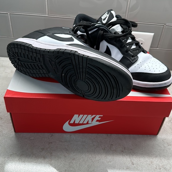 PANDA NIKE DUNK LOW - Picture 3 of 4